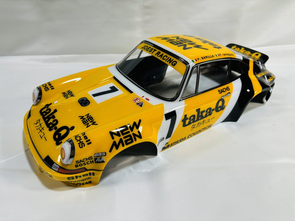 kei_rc_55's tweet photo. タミグラオートメッセ用のポルシェが完成しました〜
1986年のWEC FUJI 1000Km優勝車のタカキュー ヨーストポルシェを参考にしています
ベッド���イトは適当にデザインをしていましたが大失敗をして手抜きになりました😅
サイドミラーは本番までに着けようと思います
#タミヤ
#ポルシェ 
#takaQ https://t.co/F5hHlctgpo