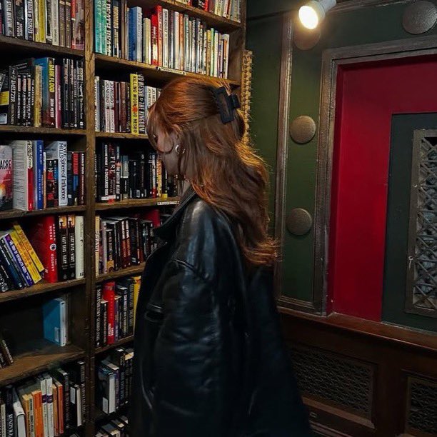 ⊹ ˙∘ livros lidos em 2025; 
                — a thread ⊹ ࣪ ˖

❝  books, she has found, are a way to live a thousand lives, or to find strength in a very long one. ❞ 
⠀ ⠀