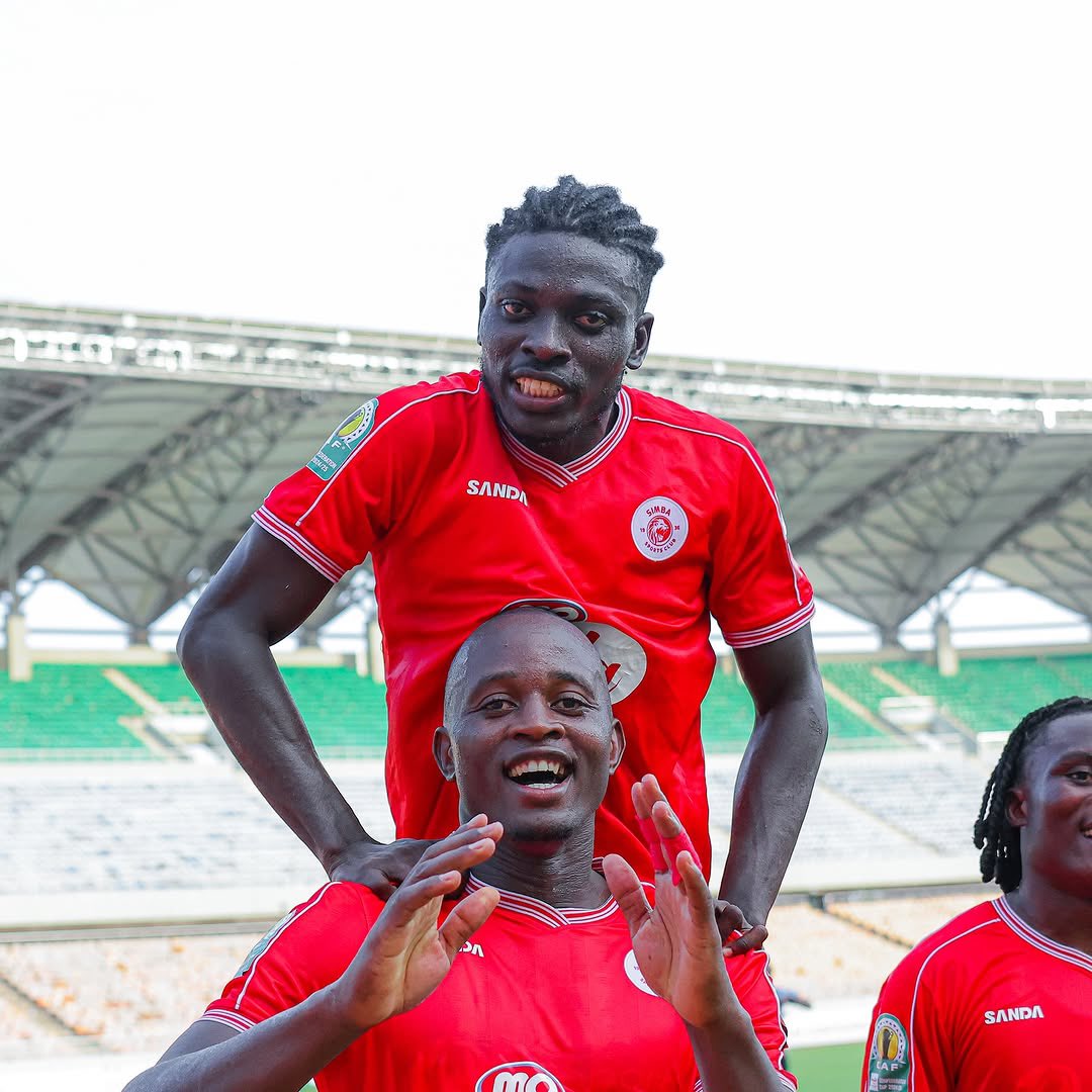 HKigwangalla's tweet photo. Ngumu sana kwenda robo fainali kwa kunywa supu tu! Inabidi upige na ugali. 😆

#HK #Fighter #NjeYaBox https://t.co/6KfmLMmqxQ