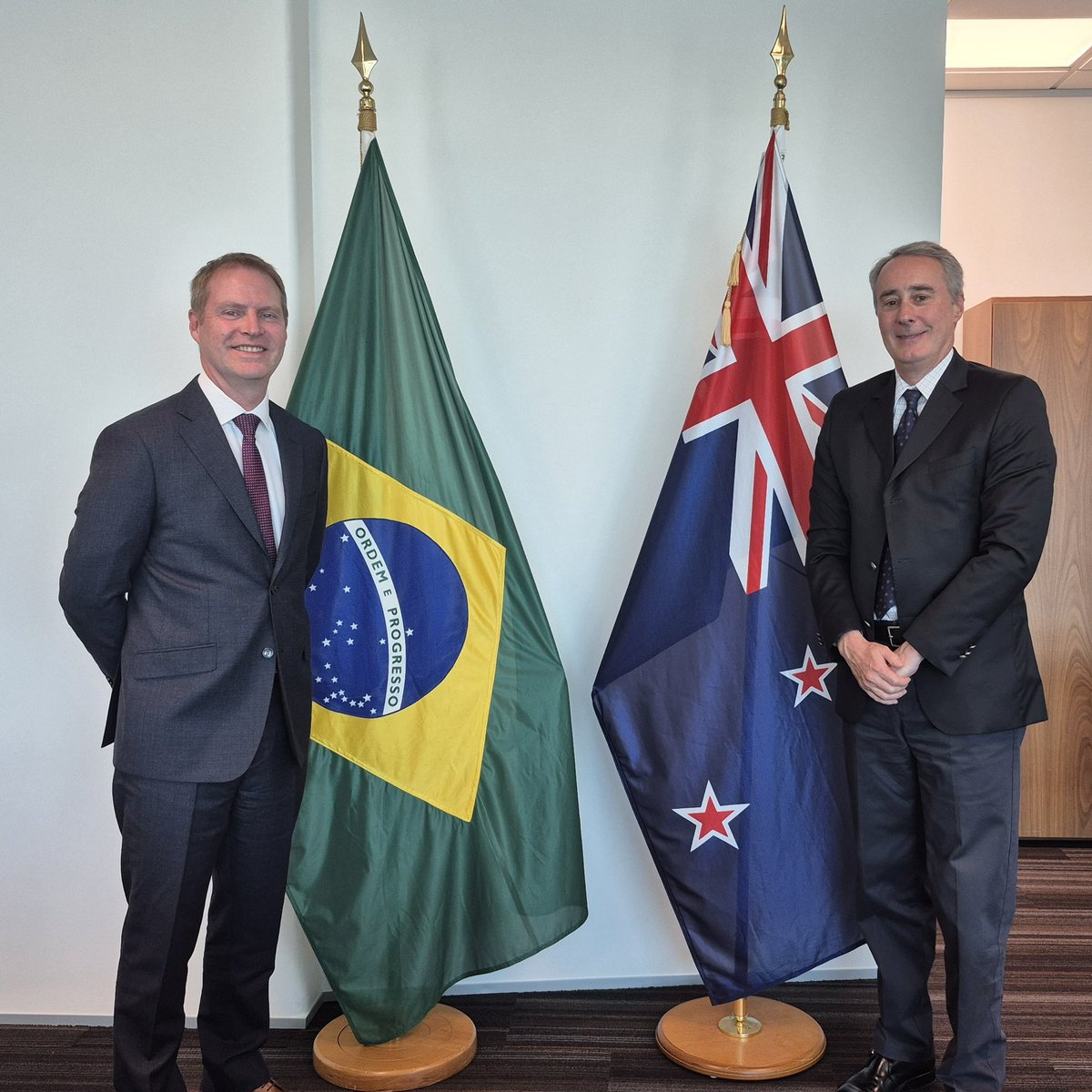 Embaixada da Nova Zelândia tweet media