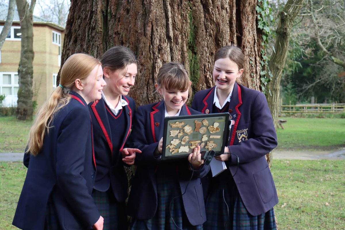 BallardSchool's tweet image. Year 8 Drama pupils had a lot of laughs today as they recorded short films and then reviewed their clips. We can't wait to see the end results.

#Drama #UpperPrep #Year8 #ShortFilms #MadeAtBallard