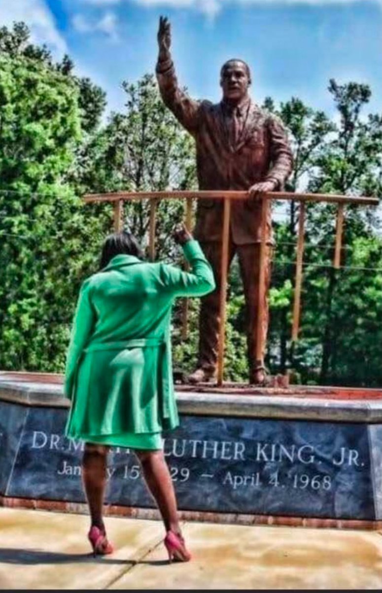 Diyana Jones 💕💚 tweet media