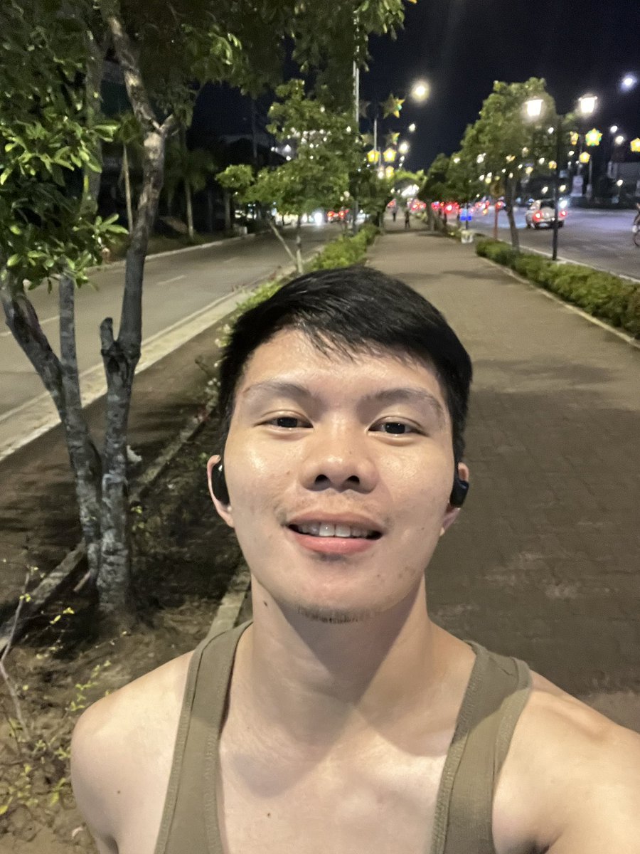 fourthchild_AJ's tweet photo. 🏃#iloilocity #esplanade https://t.co/MjHPITTomV