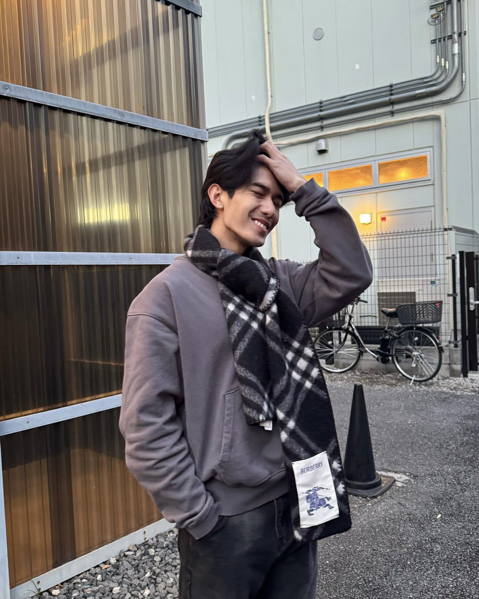 netsiraphop's tweet photo. Tokyo boi 🖤 #netsiraphop https://t.co/xyxC1TSSwL