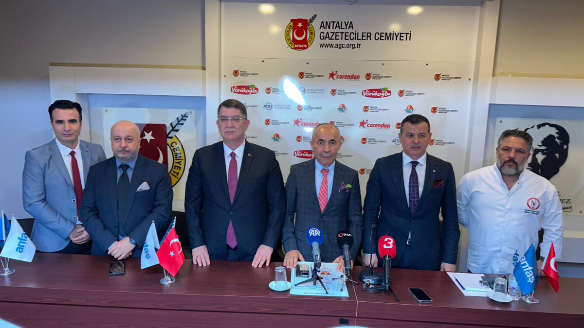 ANFASFUARCILIK's tweet photo. Anfaş Food Product 31. Uluslararası Gıda ve İçecek İhtisas Fuarımızın basın toplantısını gerçekleştirdik.  Katılım gösteren  basın mensuplarına ve emeği geçen  herkese teşekkür ederiz.👏🤝 https://t.co/edeDzUD5mn