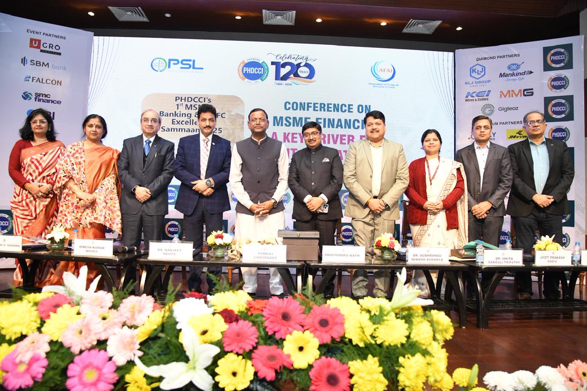 mppchaudhary's tweet image. Attended the Conference on MSME Financing by PHD Chamber of Commerce and Industry. Deliberations focused on strengthening small businesses through innovative financing solutions, fostering growth, and ensuring economic empowerment for MSMEs.
#MSME
#MSMEDevelopment
#Economy…