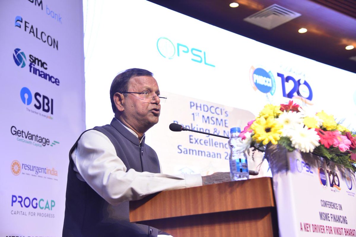 mppchaudhary's tweet image. Attended the Conference on MSME Financing by PHD Chamber of Commerce and Industry. Deliberations focused on strengthening small businesses through innovative financing solutions, fostering growth, and ensuring economic empowerment for MSMEs.
#MSME
#MSMEDevelopment
#Economy…