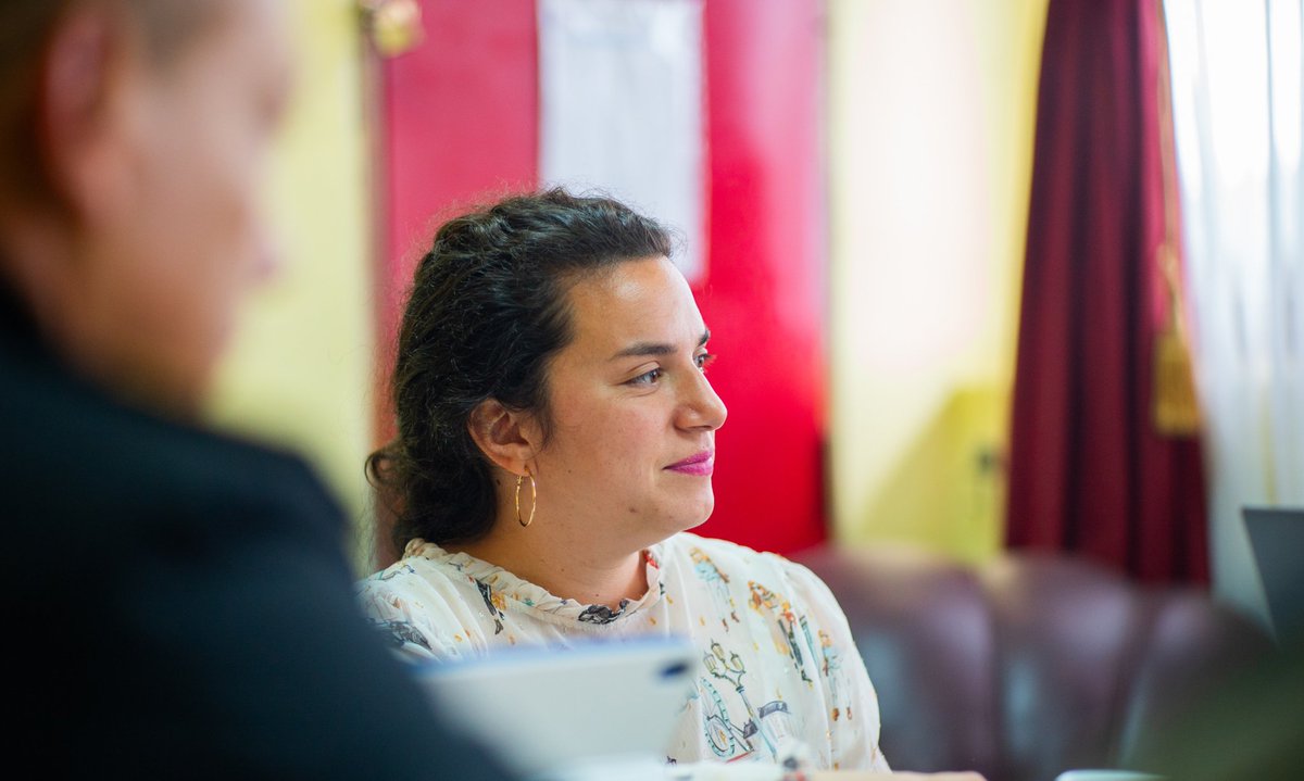 DPRLosLagos's tweet photo. 📍 Hasta #Castro llegó la Delegada Paulina Muñoz para encabezar nueva sesión del #ComitéPolicial, donde se analizaron los últimos hechos delictivos junto a @DPPChiloe, @CarabLosLagos, @PDI_LosLagos, @FiscaliaRegionX, @DGTM_Chile y @AduanaCL. 

#GabineteRegionalenChiloé https://t.co/7qaGmZAvNb