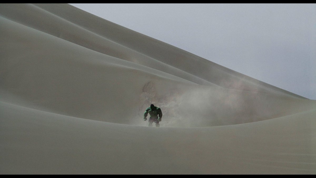 CageValley's tweet image. I find Hulk (2003) aesthetically so impressive. Ang Lee left a mark on superhero movies, but he still doesn't get the recognition he deserves.