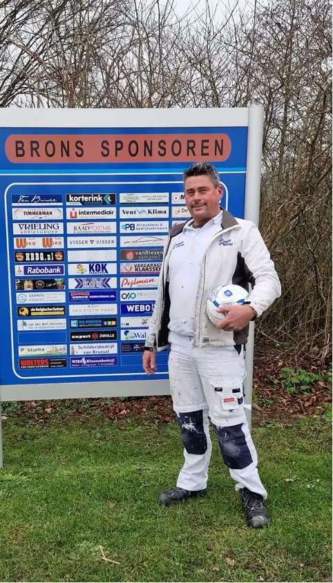 Schildersbedrijf Van Brussel nieuwe Brons sponsor
wvf.nl/schildersbedri…