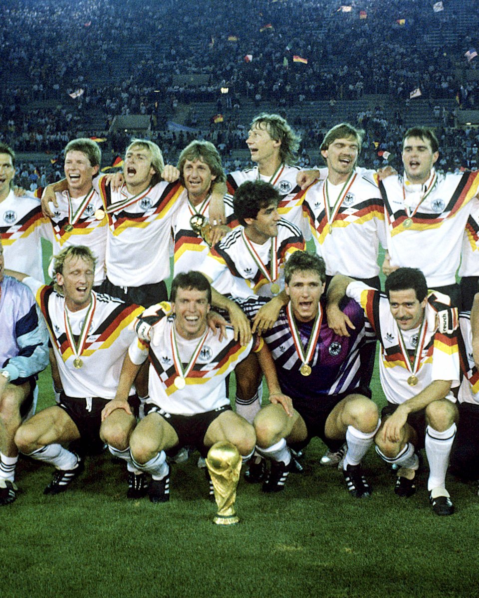 FIFA Museum tweet media