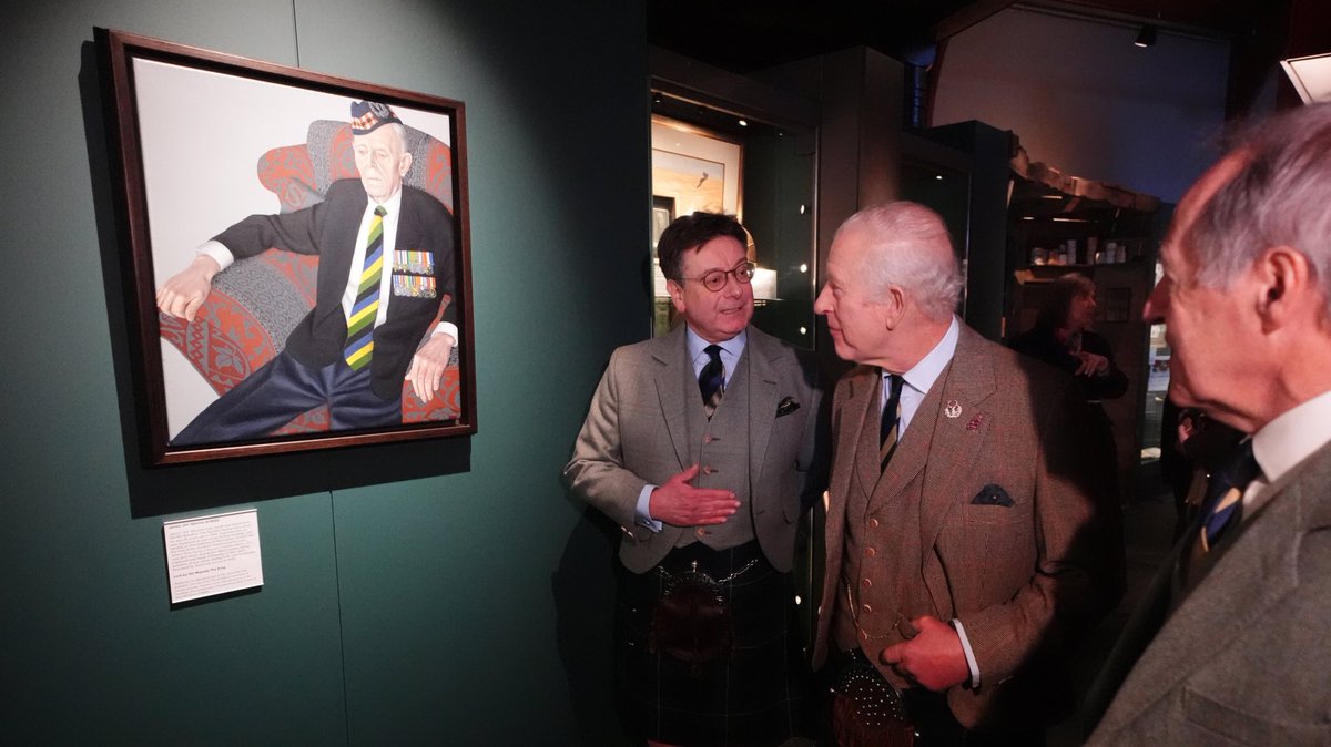 The Royal Family tweet media