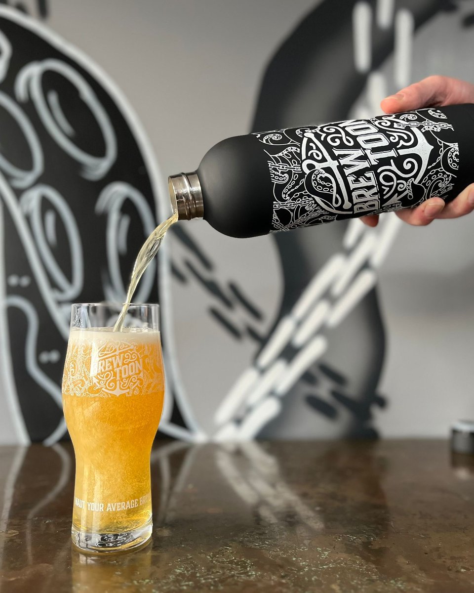 NEW GROWLERS 🍻 

For that fresh tap taste at home why not grab yourself one of our new growlers?

Reusable &amp; reduces waste, great for the environment &amp; your taste buds! 

Free delivery over £60 or Get 20% off your whole shop when you buy in store 🛒♻️ 

brewtoon.com