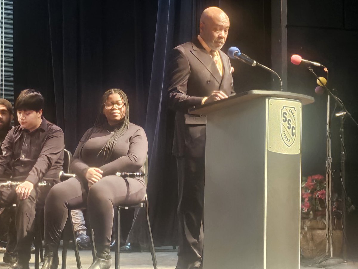 "The Dream Continues"
Celebrating Dr. MLK Jr. with our South Suburban College and Harvey School Community.  Be a Uniter and not a Divider!!