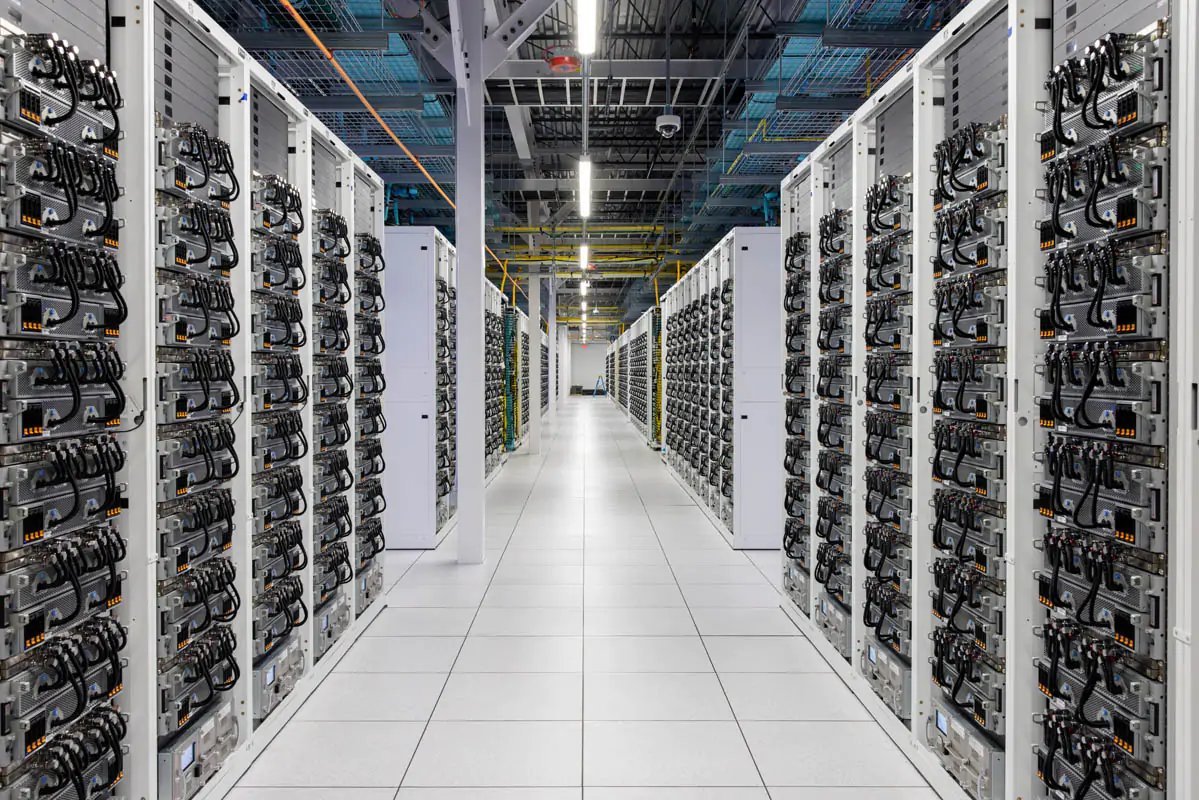 xAI's Cluster of 100,000+ H100s