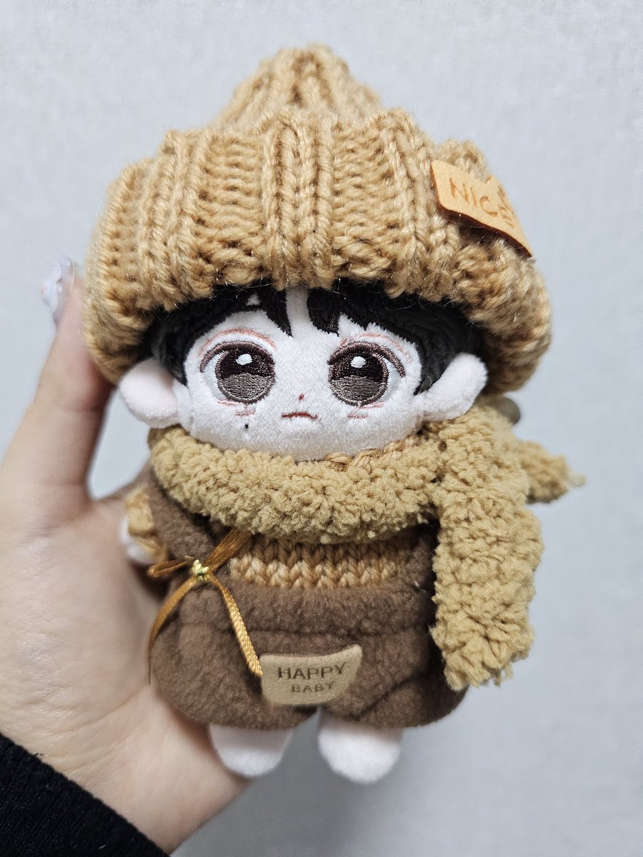 10nyeolcm's tweet photo. 우리애기 열딩이 꼬까옷 사줌🥹
열딩이 안경도 열심히 오는중 후헤헿
@YEOLDINGEE 
이리봐도 저리봐도 예쁜 아기🩵🩵 https://t.co/q0ZBBTMEbE