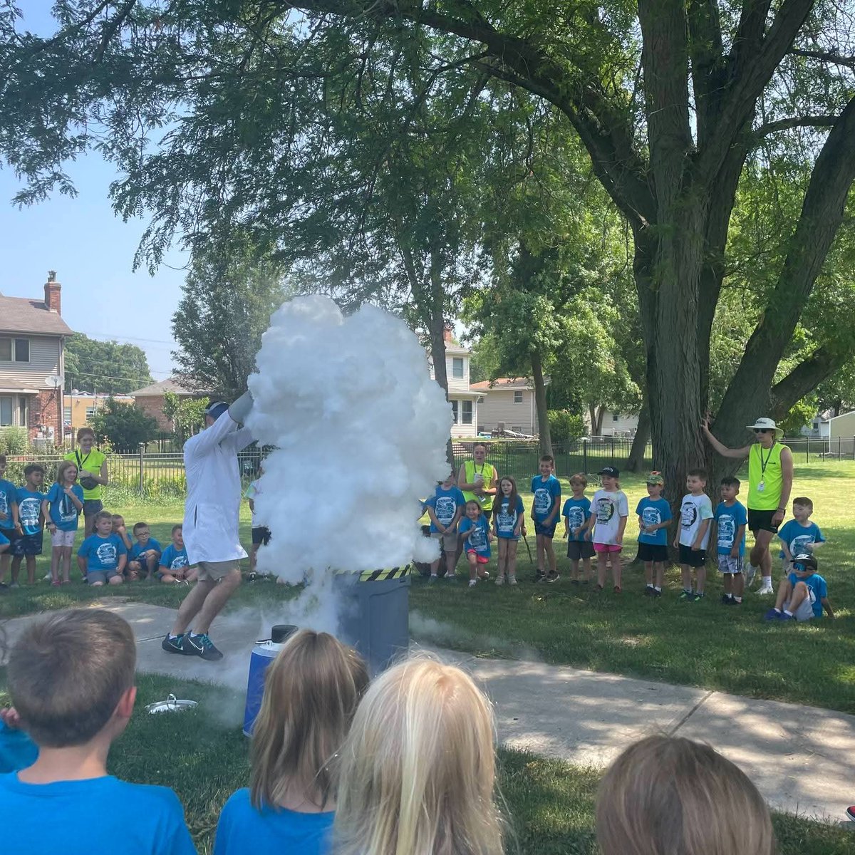 ISC_NickB's tweet photo. Weather Programs with Storm Science! We are offering our Summer Series Programs for June-August 2025! Email staff@StormScience.org for details and pricing! Add "Early Bird 2025x" in the subject line. Availability is LIMITED!
https://t.co/5SY1rtSAMr https://t.co/vbpGj8bIyx