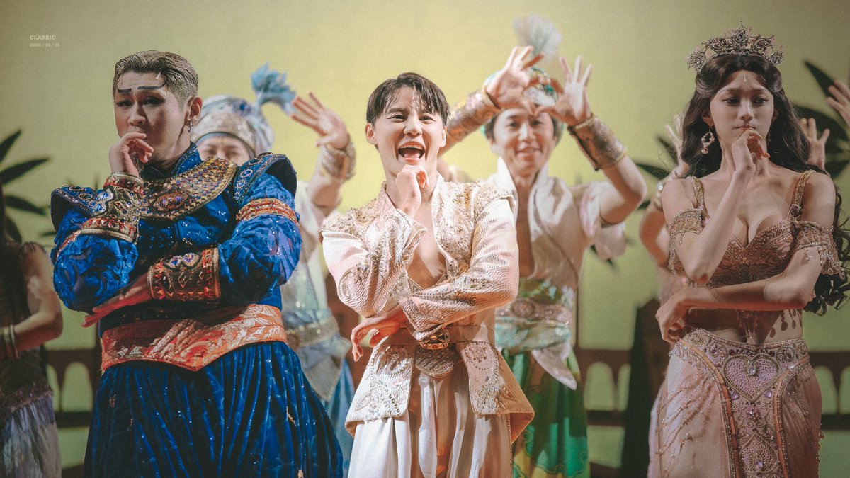 250118 뮤지컬 알라딘 커튼콜데이 #XIA #김준수
in.leaplis.com/2440