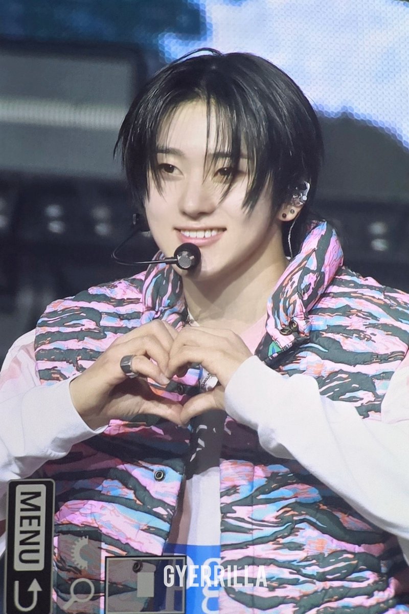 gyerrilla's tweet photo. 250120 데뷔 쇼케이스
계훈아 데뷔 축하해🥺💜

#계훈 #Kyehoon
#KickFlip #킥플립
#KickFlipDebut https://t.co/C2SJaiWeXd