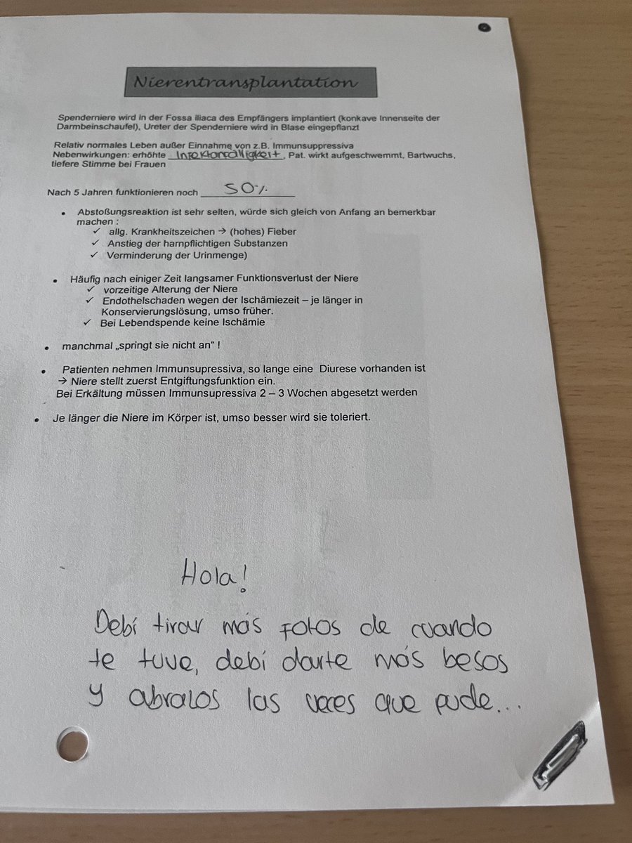 Mi cabeza las 24 horas del día, en especial cuando tengo clase de insuficiencia renal 😂😂 #DtMf <a href="/sanbenito/">Benito Antonio</a>