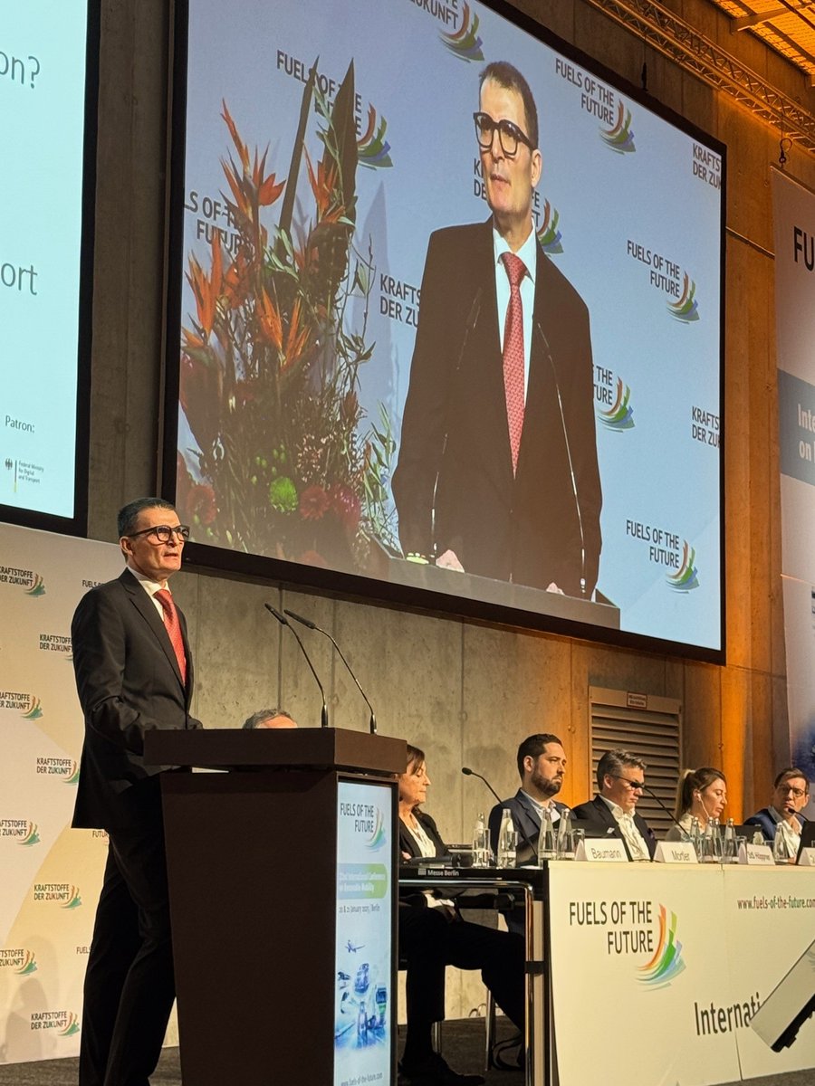en2x_eV's tweet photo. …aber auch, um die Abhängigkeit von fossilen Energieträgern aufzulösen. Das ist ebenfalls wichtig für die Versorgungssicherheit und die Resilienz der Energieversorgung am Wirtschaftsstandort Deutschland. #fuels2025 #molekülwende https://t.co/y7qB3T1aDz