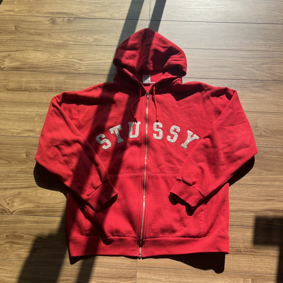 もうそろそろスウェット無理かな〜🧐
Tシャツは7〜8枚集まった😎夏までに4〜50枚は集めたい🌩️🌩️🌩️
#あけましておめでとう