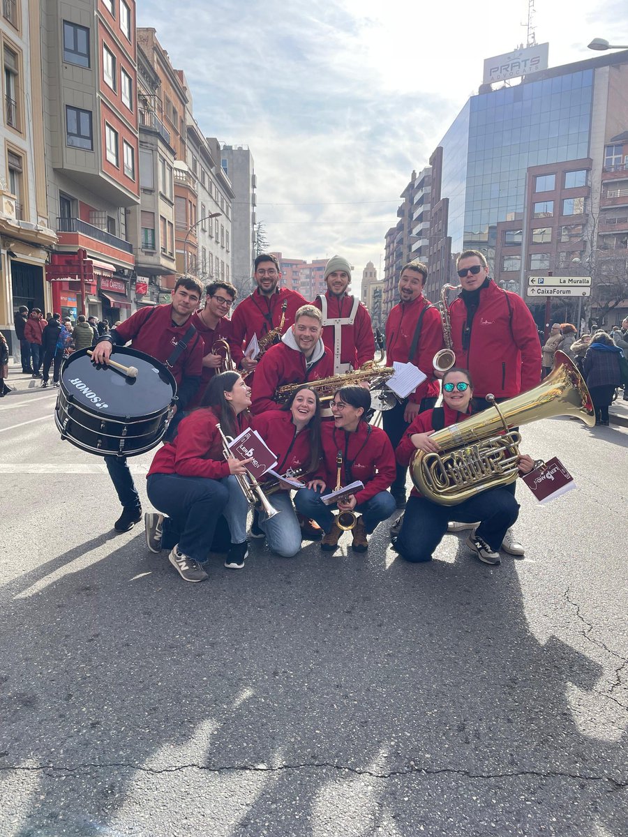 Ilerband tweet media