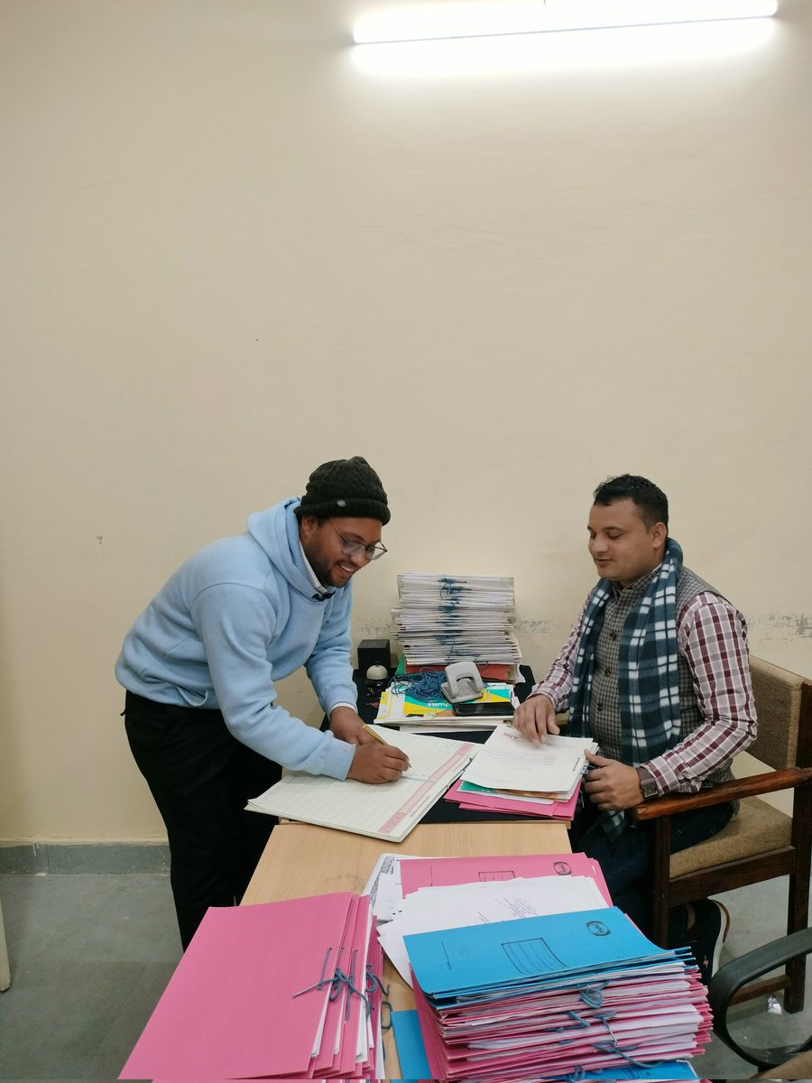 bhagirathsahu96's tweet photo. इष्टदेव और माता-पिता तथा परिवार जनों के आशीर्वाद से चूरू कोषालय में एकाउंटेंट के पद को ज्वाइन किया।
चूरू रैंक  2
All over Rajasthan Rank 33
Jra cader rank 24
ये यात्रा अब भी जारी रहेगी क्योंकि ज्ञान की देवी सरस्वती 10 गुना लौटाती है। https://t.co/gJevDXA0qX