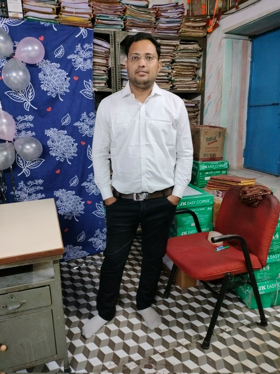 bhagirathsahu96's tweet photo. इष्टदेव और माता-पिता तथा परिवार जनों के आशीर्वाद से चूरू कोषालय में एकाउंटेंट के पद को ज्वाइन किया।
चूरू रैंक  2
All over Rajasthan Rank 33
Jra cader rank 24
ये यात्रा अब भी जारी रहेगी क्योंकि ज्ञान की देवी सरस्वती 10 गुना लौटाती है। https://t.co/gJevDXA0qX