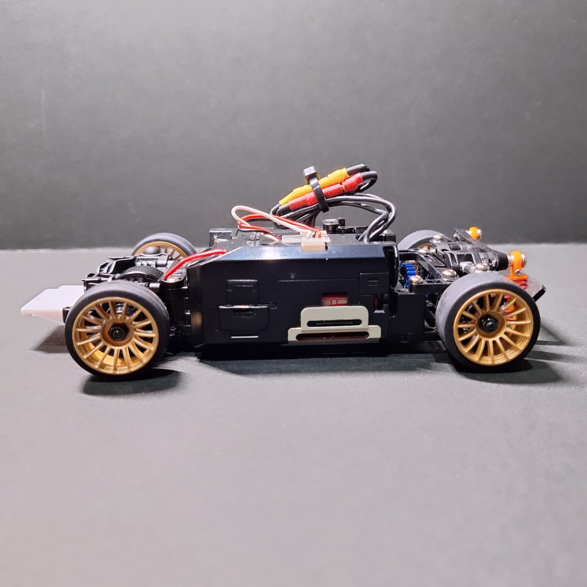 DeliciousGarage's tweet photo. Mini-z MA-020VE PRO SP
#京商 #ミニッツ #kyosho #miniz #ma020 #mr03 #ミニッツ限定 #ジャイロ #8500kv #kyosho20th #mr04 #レア #ブラシレスモーター #ミニッツ部 #awd https://t.co/qFcoI3ENa0