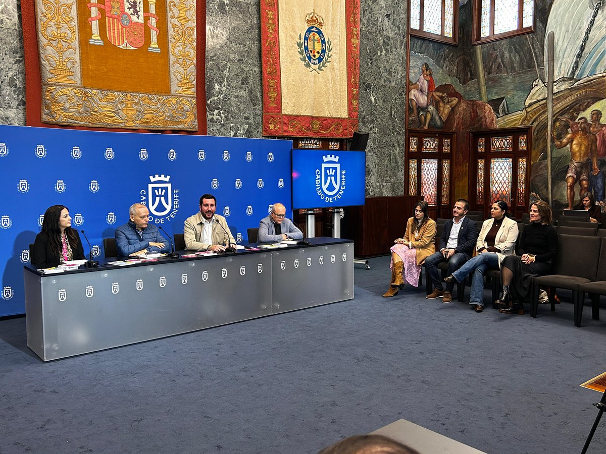 Efraincan's tweet photo. Hoy acompañé a mi compañero @SerafinMesa a presentación de los magníficos resultados de #proyectoponos @CabildoTenerife . Ha sido un año de grandes retos y también delogros en la inserción laboral de nuestra juventud. @SerafinMesa y todo el equipo ha hecho un excelente trabajo . https://t.co/LC4VBuvG3v