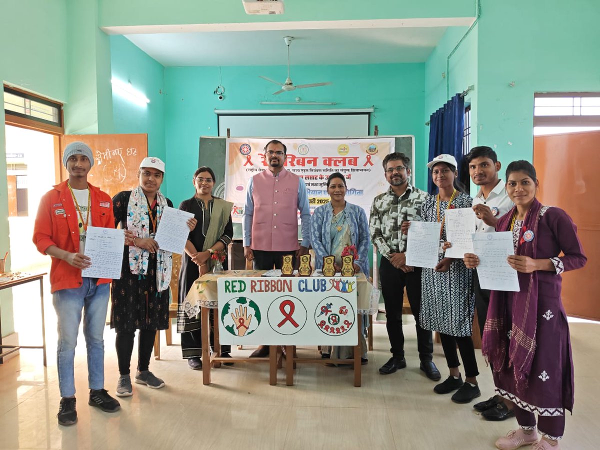 Vicky_Nss_vol83's tweet photo. Volunteers of @NSSUFNGCFCG organized a program on the occasion of National Youth Day Week (12-19 Jan. 2025) on the theme of #HIV_TB_and_Drug_De_addiction under the able guidance and direction of Program Officer @DBNSSPO (18/01/2025) @_NSSIndia @ashokshrotinss @NSSRDBhopal https://t.co/iWkDWgCeBb