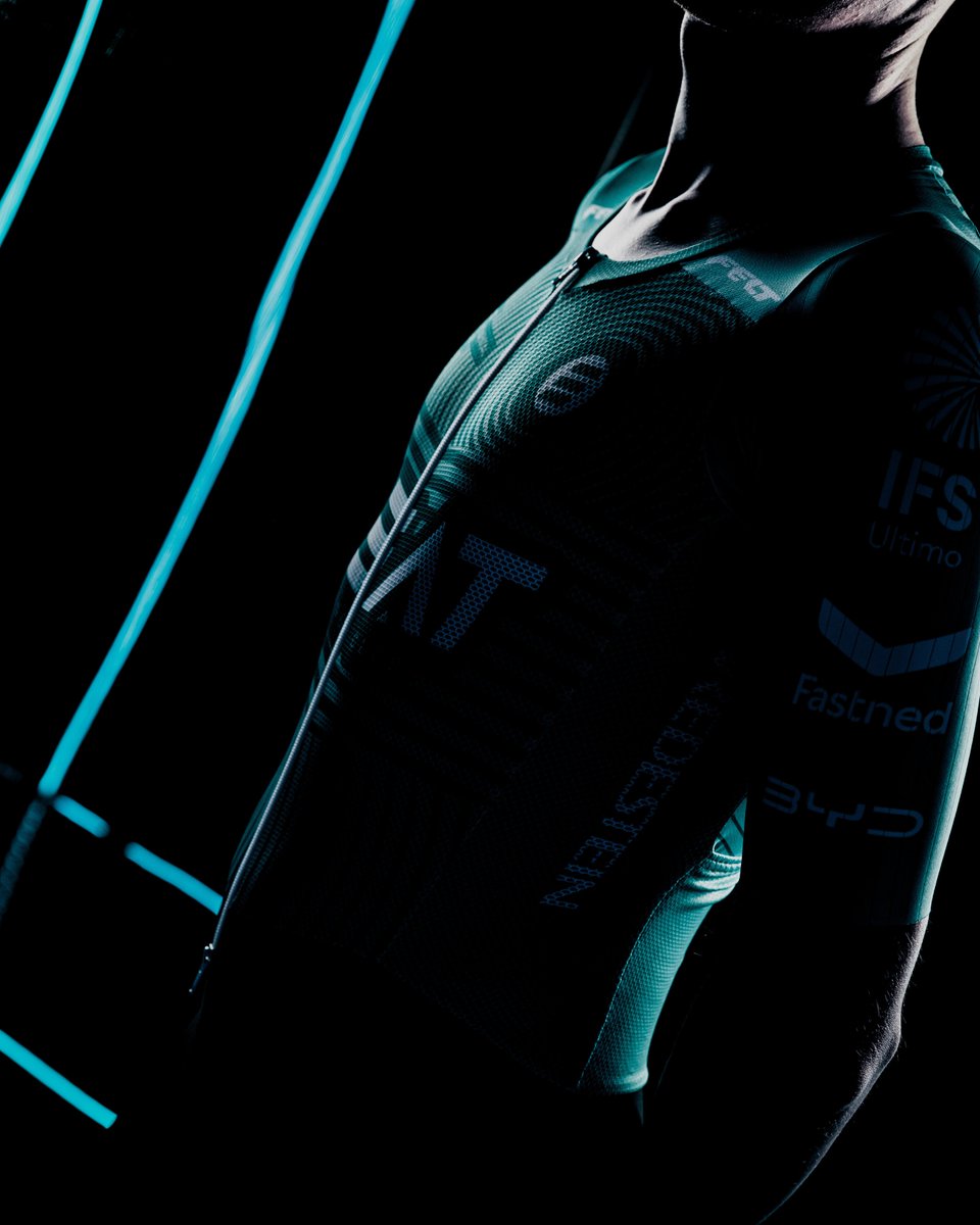 𝐍𝐞𝐰 𝐊𝐢𝐭 𝐋𝐨𝐚𝐝𝐢𝐧𝐠. ⏳

 #NewKit #BeatCyclingClub #UNBEATABLE
