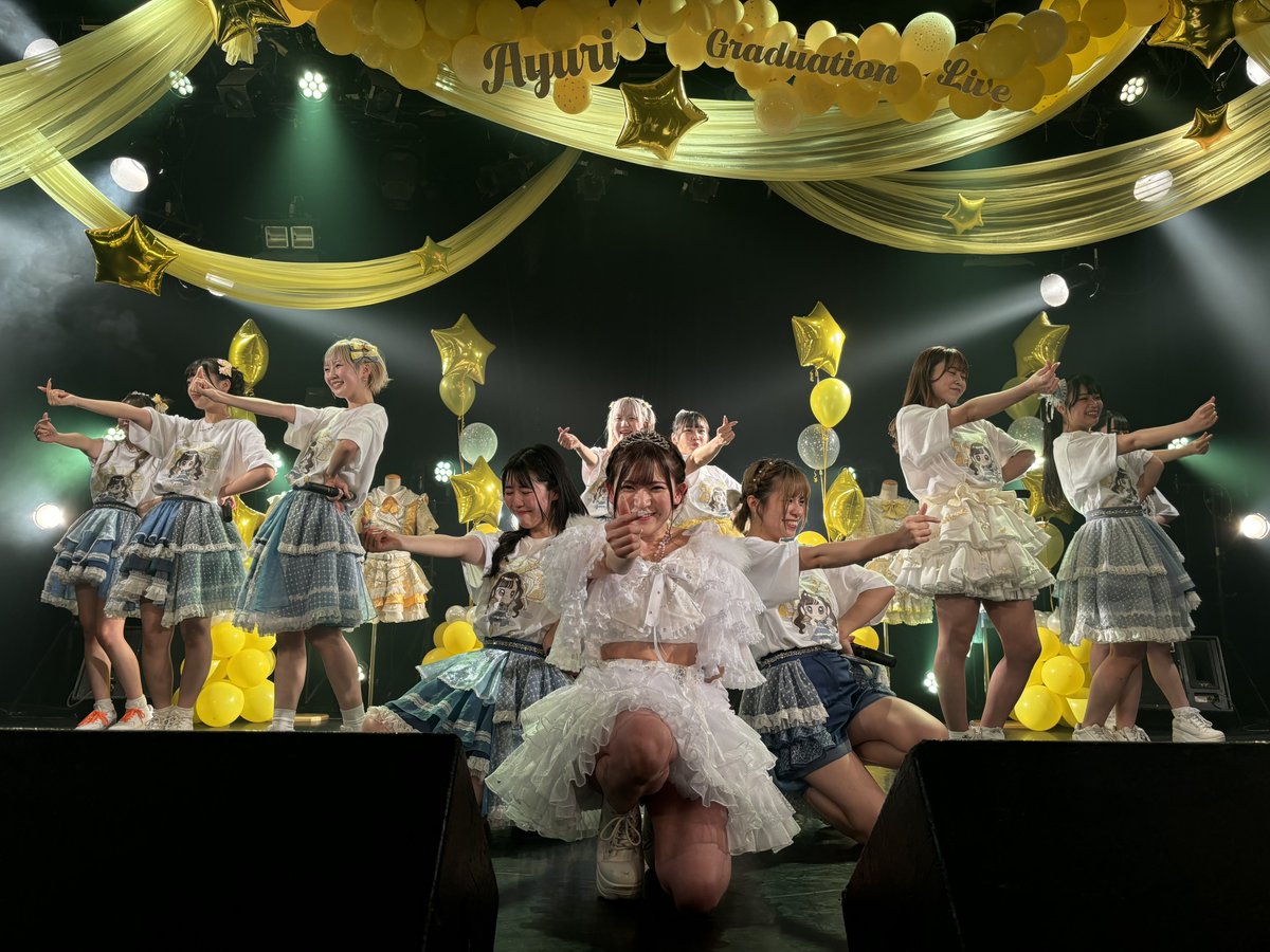 iamkouta___'s tweet photo. 卒業おめでとうそしておつかれさま！
一生心に残る素敵なライブだったな
あゆりちゃんにしかこの雰囲気は作れないし本当に感謝しかない
4年間沢山の幸せと思い出をありがとう！あゆりちゃんを好きになれて良かった推しメンになってくれてありがとう！

2025.1.19 宮本あゆり卒業ライブ https://t.co/g6dCsQTZ2B