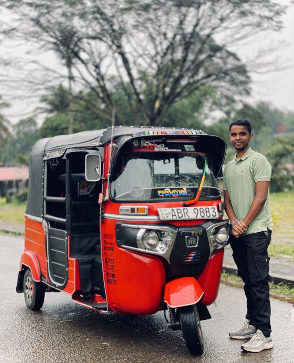 itz_abilashrio_'s tweet image. “𝑬𝒚𝒆𝒍𝒊𝒏𝒆𝒓 𝒈𝒂𝒎𝒆 𝑶𝑵 𝑷𝑶𝑰𝑵𝑻!” 💚🫧🌾

#nawalapitiya #middleofcentral #jayathilakestadium