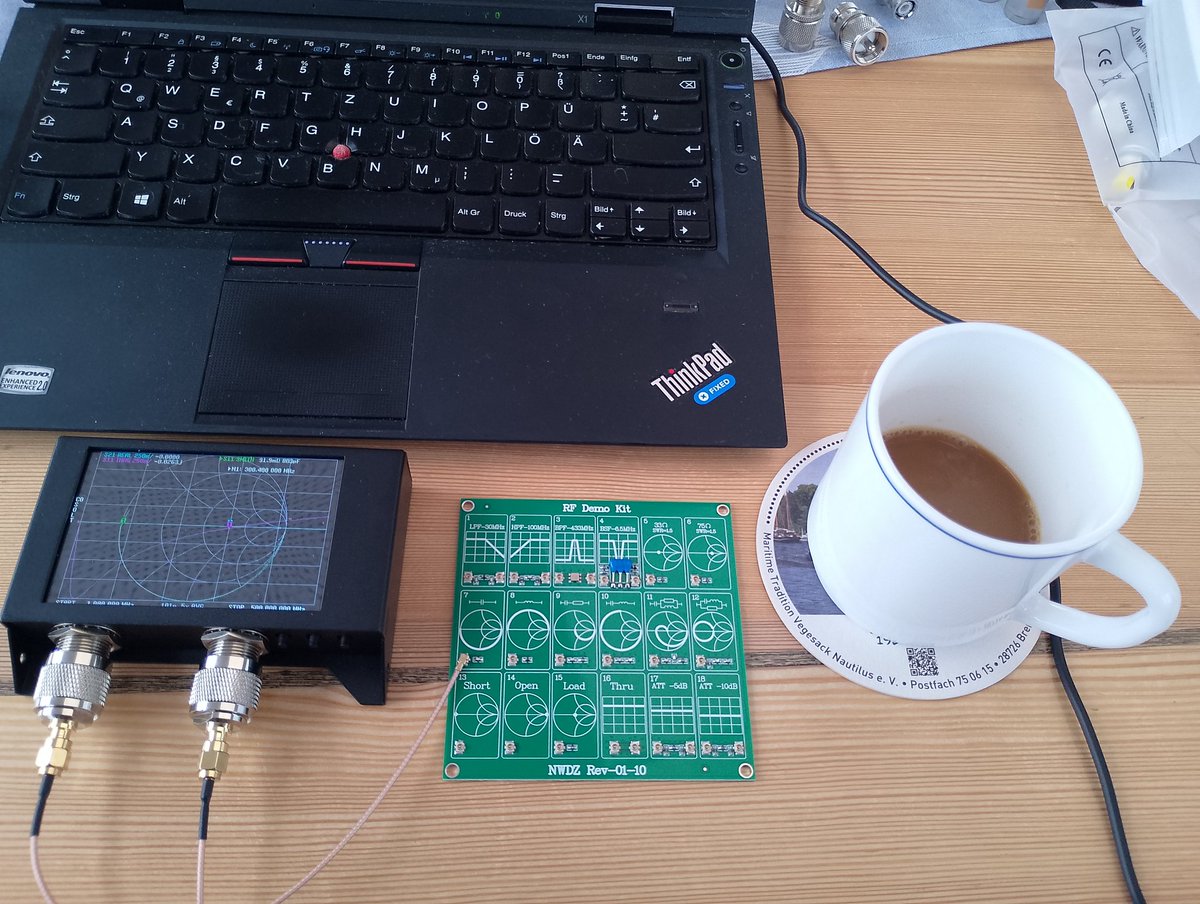 DARC_i14's tweet photo. Weather: gray and cold
Workshop: compfy and awesome 🤗 https://t.co/65eyTPCww7