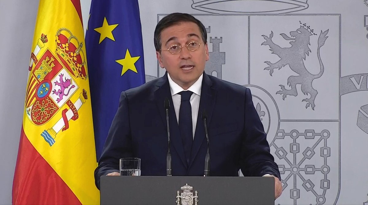 🇪🇸 El canciller de España, José Manuel Albares, afirmó que Maduro sigue siendo el representante de Venezuela ante la comunidad internacional, a pesar, de que la Unión Europea no ha reconocido la legitimidad de su reelección.

📌 Vía: <a href="/europapress/">Europa Press</a>