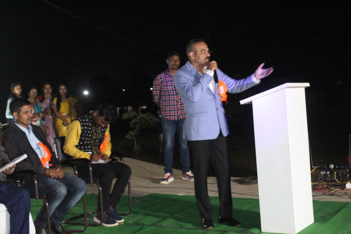 BSFODISHA's tweet image. An annual function was organised at Govt Girls Higher Secondary School, Chitrakonda by school staff. Sh M. Nowshad, Comdt 177 Bn #BSFOdisha graced the occasion as Chief Guest, and motivated the students &amp;amp; to wish them a bright future.
#BorderSecurityForce 
#AnnualFunction