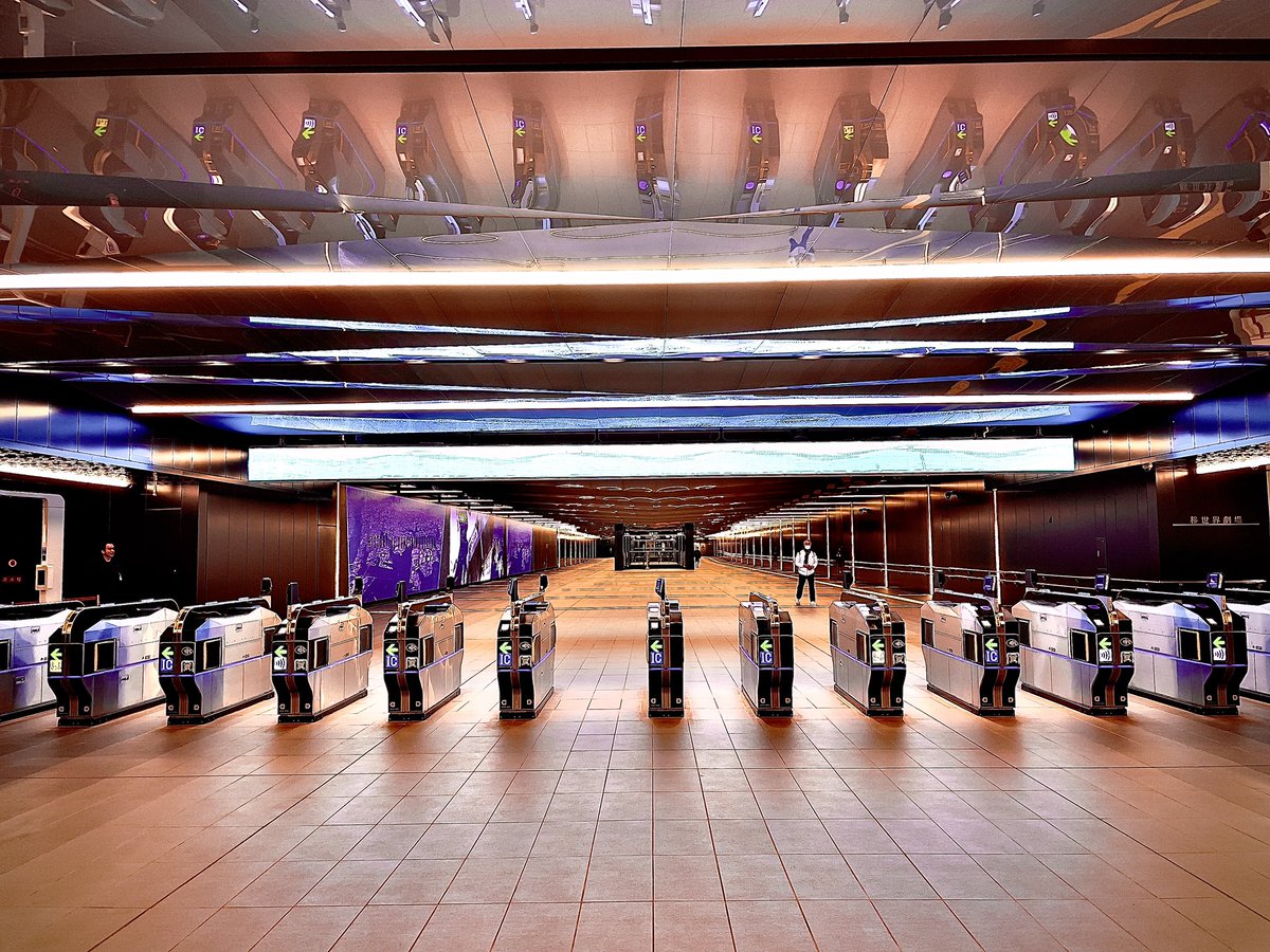 夢洲駅の開業でかなり通勤が楽になりました。