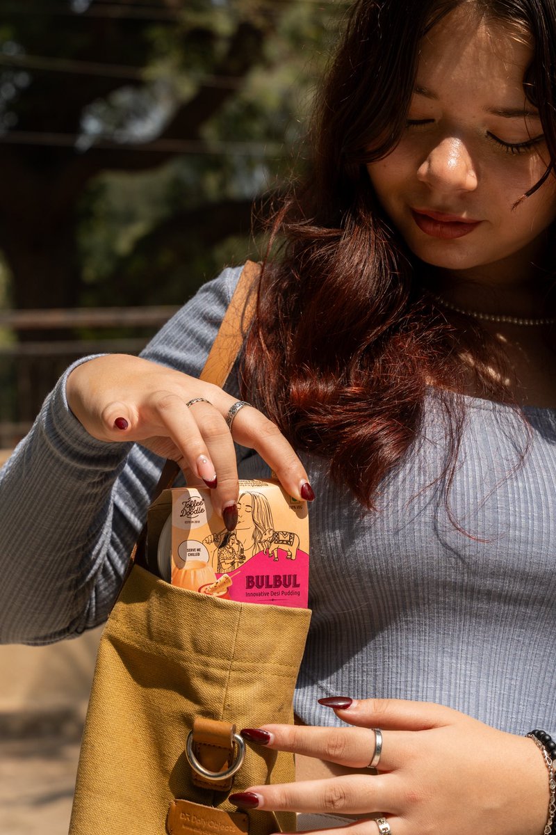 toffee_doodle's tweet photo. Pudding goals on point! ✨🍮 
Our BulBul Kulfi Pudding is the perfect companion, no matter where you're headed. Smooth, creamy, and oh-so-delicious, carry indulgence with you

✨India's first FMCG pudding brand
✨12-month shelf life without preservatives
✨No refrigeration needed https://t.co/e8b6MyF413