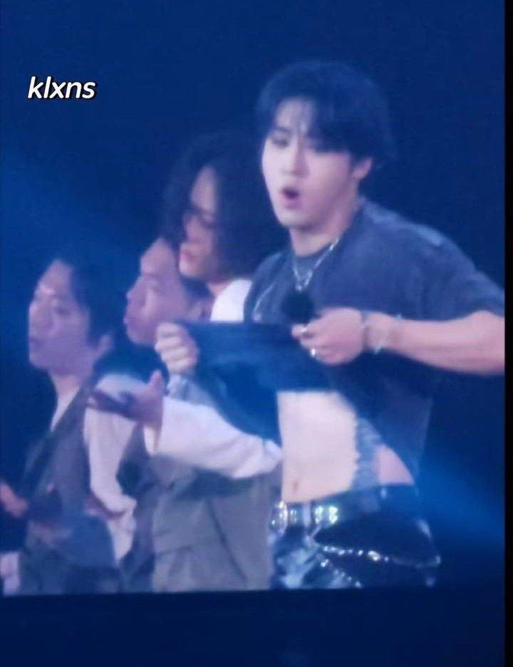 minhorabudinha's tweet photo. PUTA QUE PARIU O JISUNG IRMAO https://t.co/6RvZfVrOPd