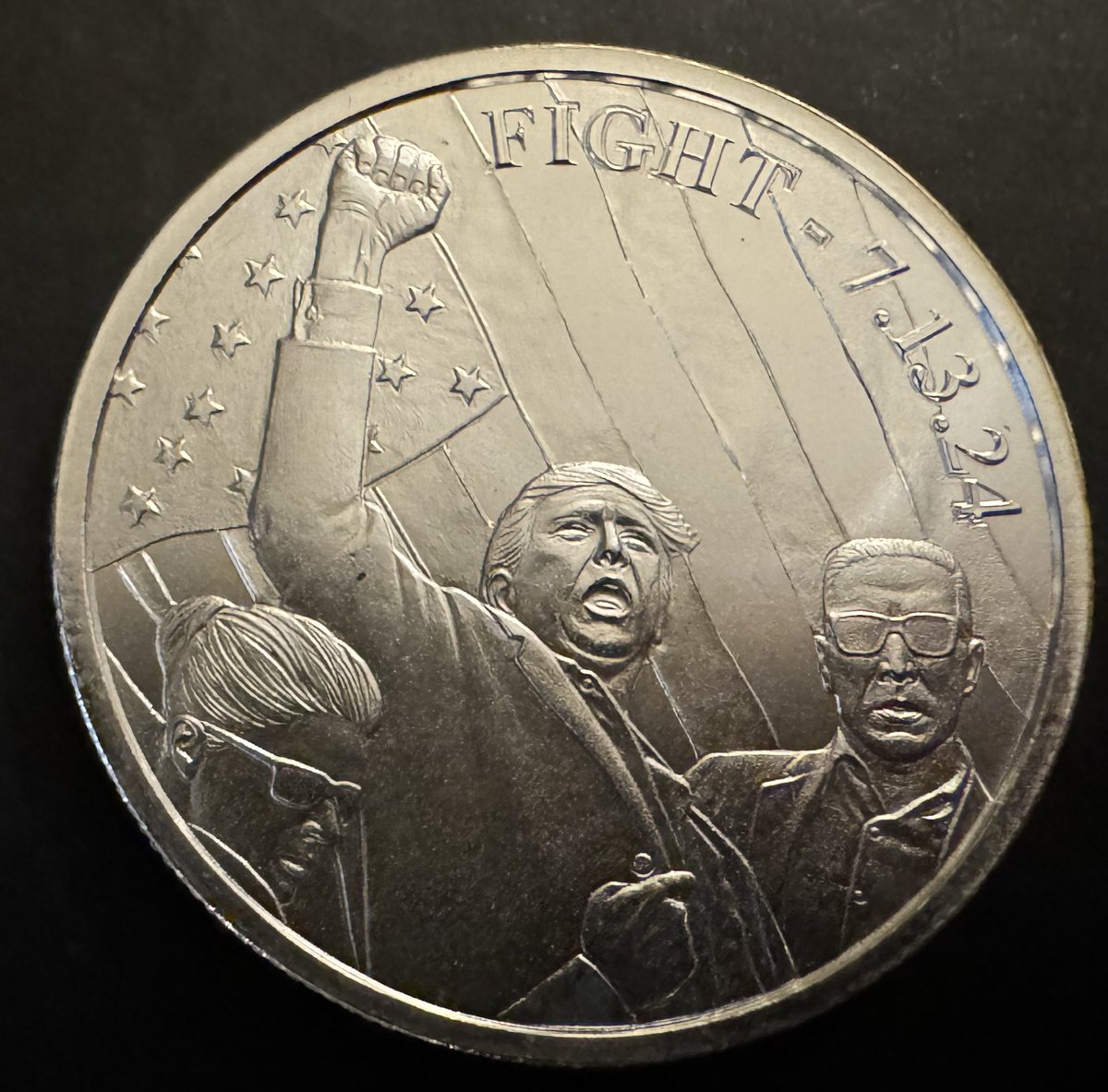thatsilvergirly's tweet image. The day had finally come! 🇺🇸🇺🇸

Enjoy this coin from my #TrumpCollection 

#silver #coin #investment #preciousmetals