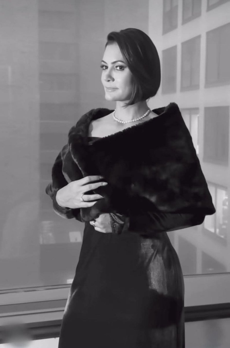 ElieteGervasio's tweet photo. Uma verdadeira Dama https://t.co/ipJFsF4ne8