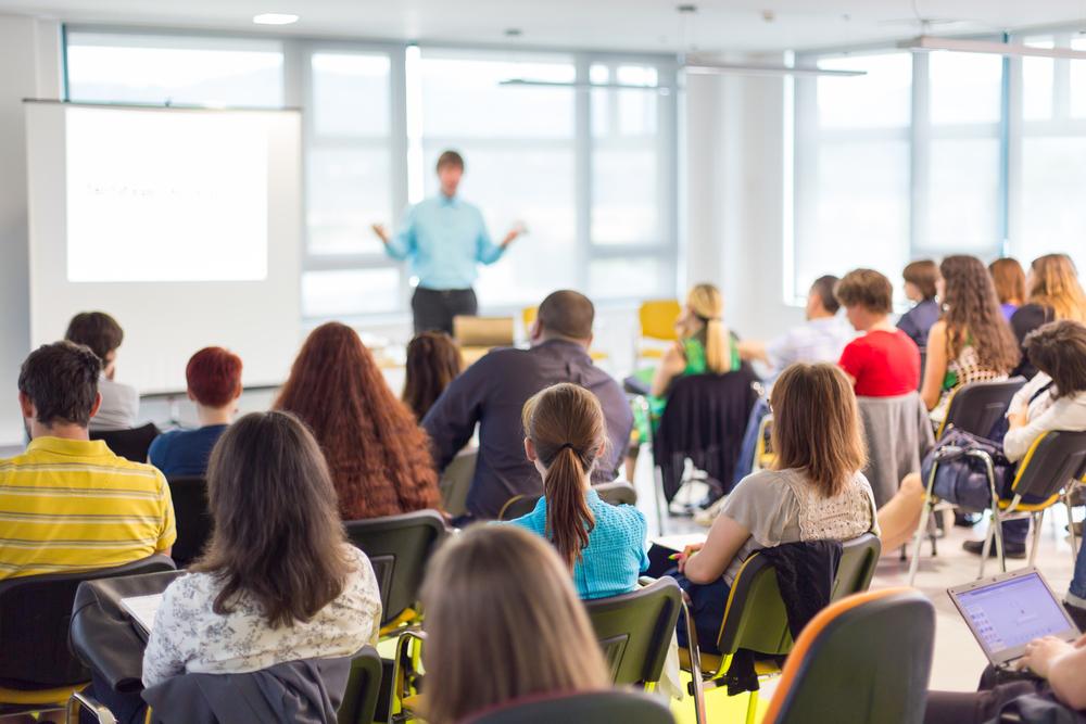 👩‍🏫 La consejería ha elevado hasta 7⃣7⃣0⃣ plazas de 5⃣1⃣ especialidades la convocatoria de este año del concurso-oposición para la reposición de profesorado de Secundaria y otros cuerpos. El incremento procede de parte de la oferta de empleo de 2024.

🧷 acortar.link/ObmcPw