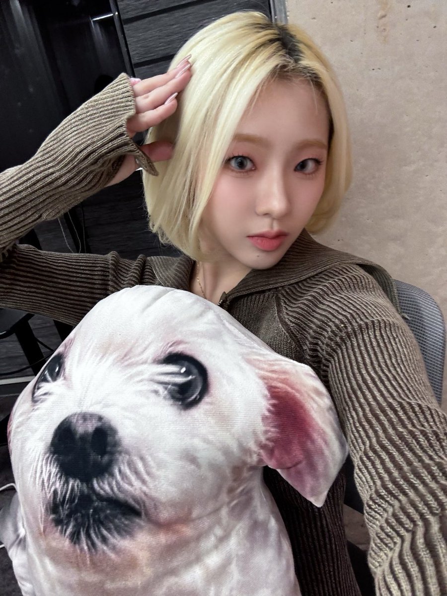 I_m_chillin's tweet photo. 윌링🐶 우리 이번주도 화ㅇㅣ팅 💌

#ICHILLIN #아이칠린 #CHAERIN #채린 https://t.co/aJ8utPcmN0