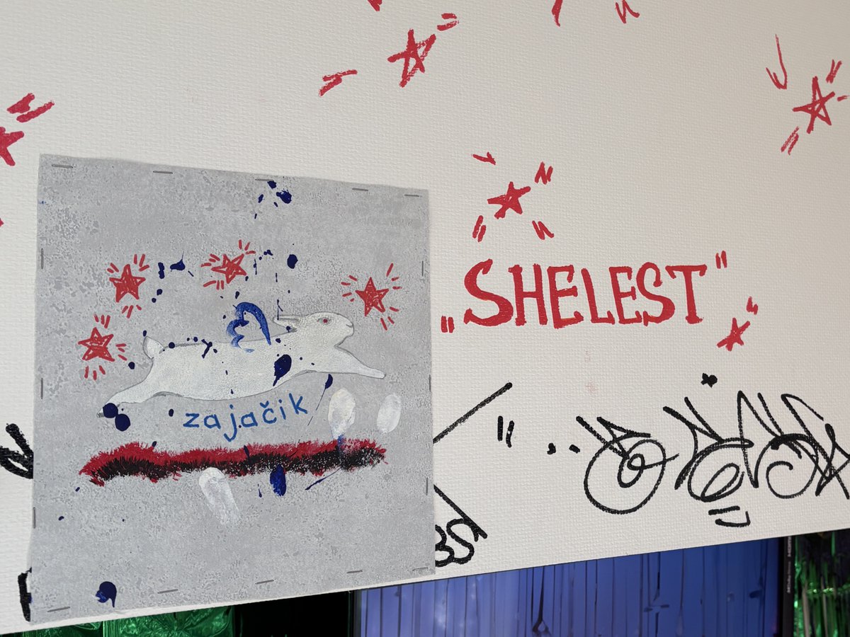 ordinalscrybz's tweet image. Shelest has exhibited two works - Zajacik and UFO, with the former already spending a month ON the wall at @parallelpoliske now being literally zipped into it in Shibuya! 

To obtain the Ordinals work on a hand-painted card, one has to tear it out, destroying the physical piece…