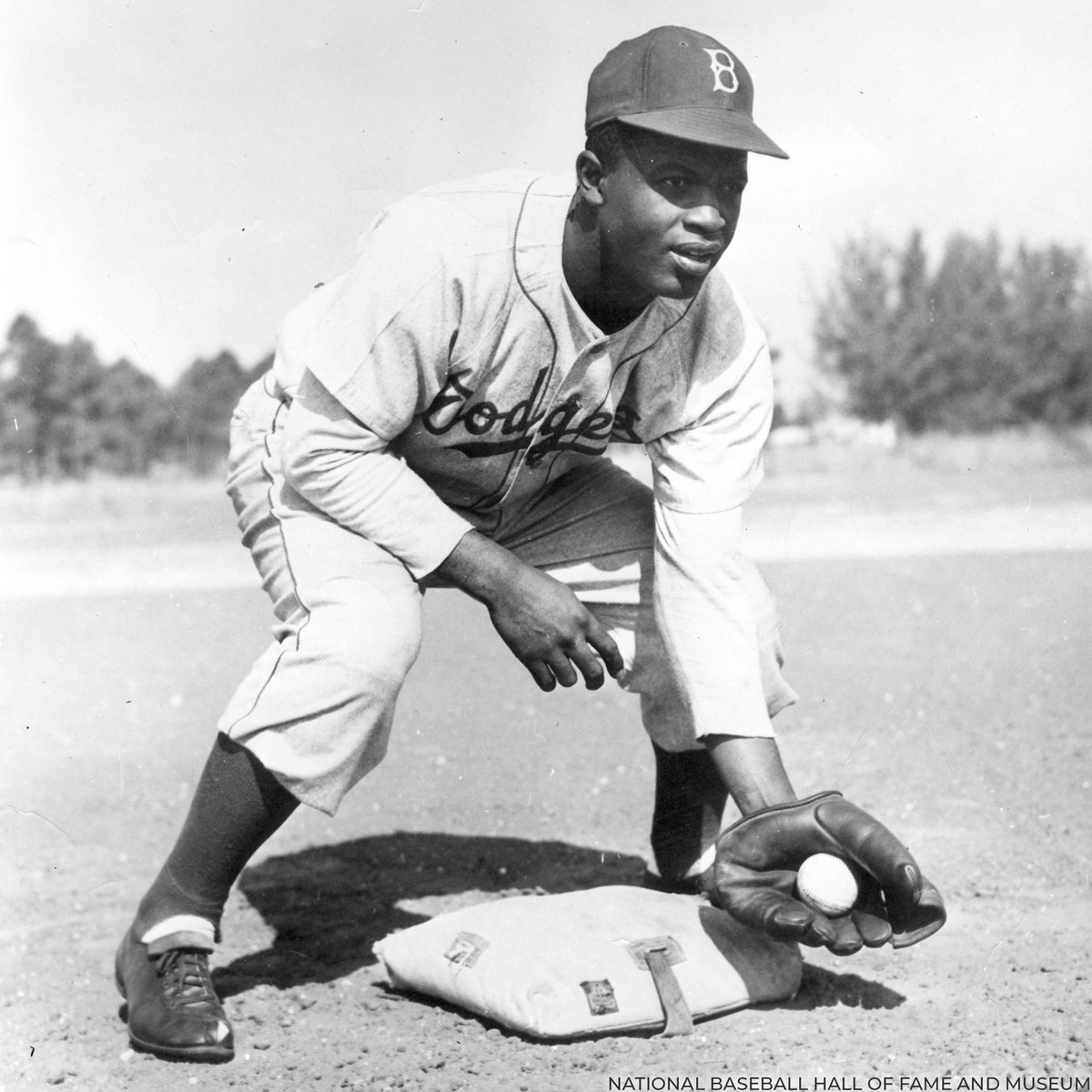 baseballhall's tweet photo. “Jackie Robinson made my success possible. Without him, I would never have been able to do what I did.” — Martin Luther King Jr. https://t.co/1clhEmzgqs