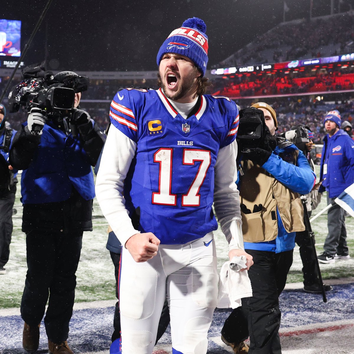 NFL on CBS 🏈 (@nfloncbs) on Twitter photo Josh Allen is playing the cleanest football of any QB in NFL HISTORY
This season he has the lowest pct of plays with a sack, fumble or INT (4.2%) since the merger
(incl. playoffs, min. 500 plays) Josh Allen is playing the cleanest football of any QB in NFL HISTORY
This season he has the lowest pct of plays with a sack, fumble or INT (4.2%) since the merger
(incl. playoffs, min. 500 plays)