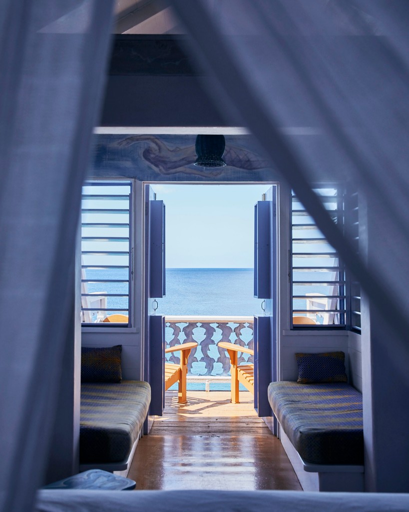 TheCavesHotel's tweet photo. The sun is shining, and the weather is sweet, it is going to be another beautiful day at The Caves 🇯🇲
#TheCaves #January #Vacation #Negril #AllInclusive #Unwind #Romancefactor #Jamaica225 https://t.co/5qz1k5Qjen