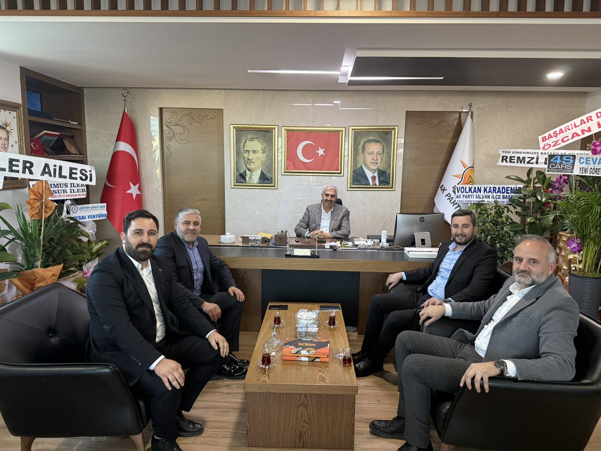 omer_iler's tweet photo. Tebrik ziyaretimize gelen genç dinamik çalışkan
#Silvan ilçe başkanımız Volkan Karadeniz ,
#Ergani ilçe Başkanımız Serdar Karadaş ,
#Hani ilçe Başkanımız Mirza Kayhan ,
#Egil ilçe Başkanımız M.Raşit Umay’a teşekkür ederim
Silvan Ergani Hani ve Egil ilçelerimiz için her zaman en iyi hizmetleri sunmak için istişare halinde olacağız
Genç dinamik çalışkan İlçe başkanlarıma görevlerinde başarılar diliyorum
@VolkanKARADENZ4 @resit_umay @MirzaKAYHAN @serdalkaradass